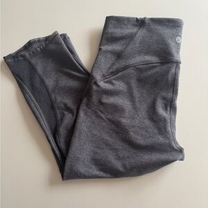 Lululemon size 8 Capri leggings